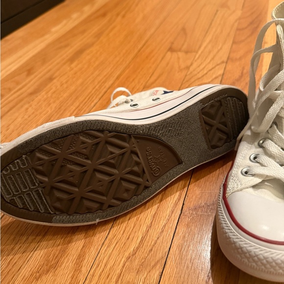 Converse Classic White High-Tops, great condition, women’s 8.5 men’s 7 - Picture 3 of 4